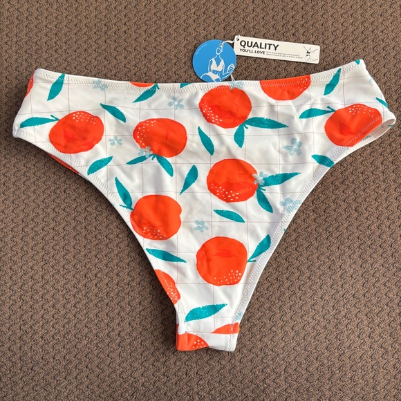 Cupshe Bikini Bottom White Oranges Ruched Sides Fruit Swim Women's Size XL NWT - Picture 2 of 3